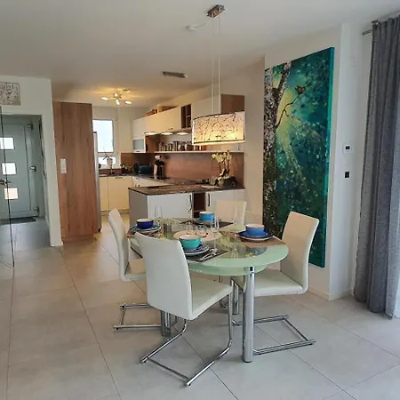 Ferienwohnung Ein Haus Zum Traeumen Bensheim Exterior foto