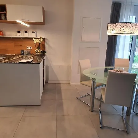 Ferienwohnung Ein Haus Zum Traeumen Bensheim Exterior foto