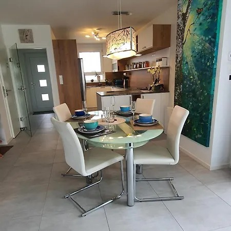 Ferienwohnung Ein Haus Zum Traeumen Bensheim Exterior foto
